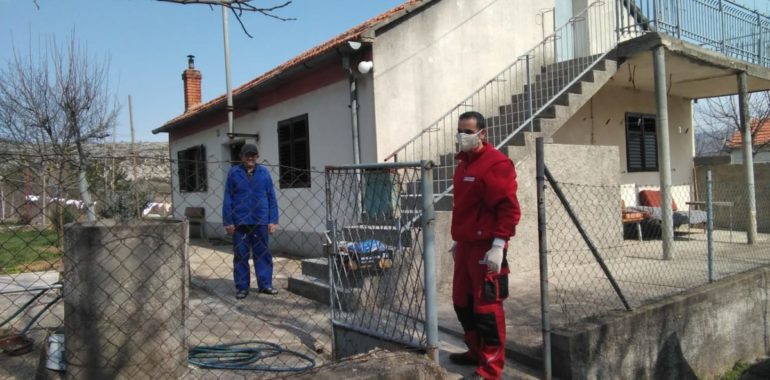 U samo tjedan dana više od 2000 volontera Crvenog križa obišlo je 10 000 kućanstava