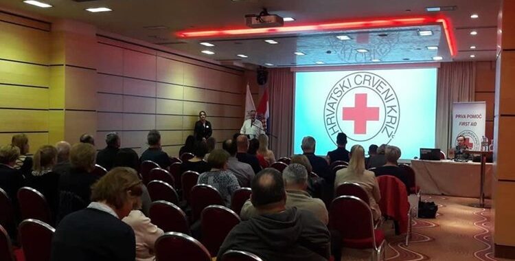 Stručni skup iz prve pomoći