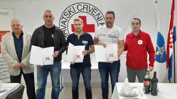 GDCK Sinj nagradilo jubilarne darivatelje krvi povodom obilježavanja Dana darivatelja krvi u RH
