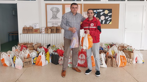 Učenici OŠ Marko Marulić sudjelovali u humanitarnoj akciji Crvenog križa