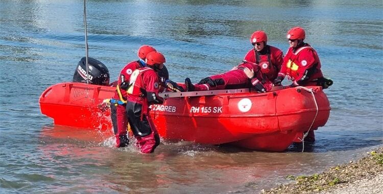 Druga Nacionalna vježba specijalističkih interventnih timova za spašavanje života na vodi u otežanim uvjetima Hrvatskog Crvenog križa