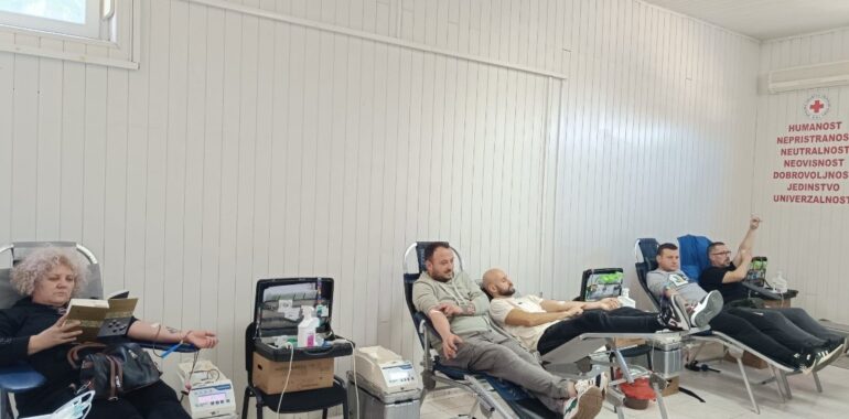 Odličan odaziv na akciju darivanja krvi u Sinju