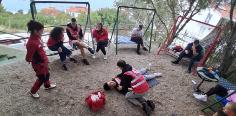 Izlet na Čiovo s ekipom Crvenog križa – spoj edukacije, druženja i zajedništva