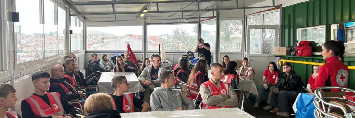 Sinjski srednjoškolci na kampu Crvenog križa na Čiovu