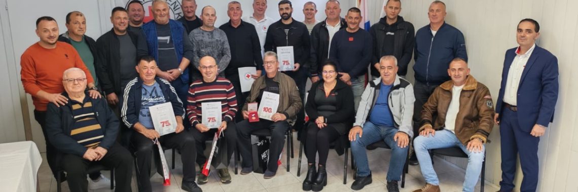 GDCK Sinj dodijelilo priznanja dobrovoljnim darivateljima krvi